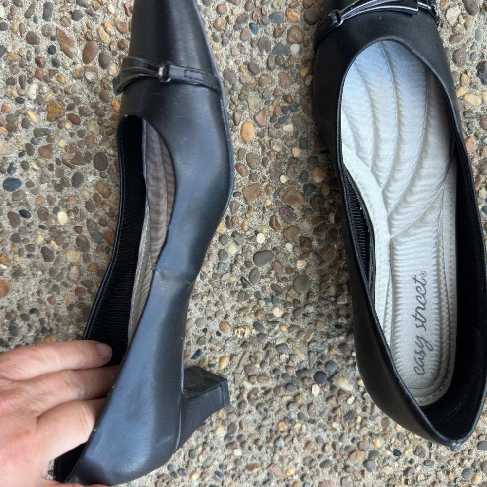 Easy Street Womens Black Square Toe Low Block Heel‎ Pumps Shoes 7.5M 30-2901